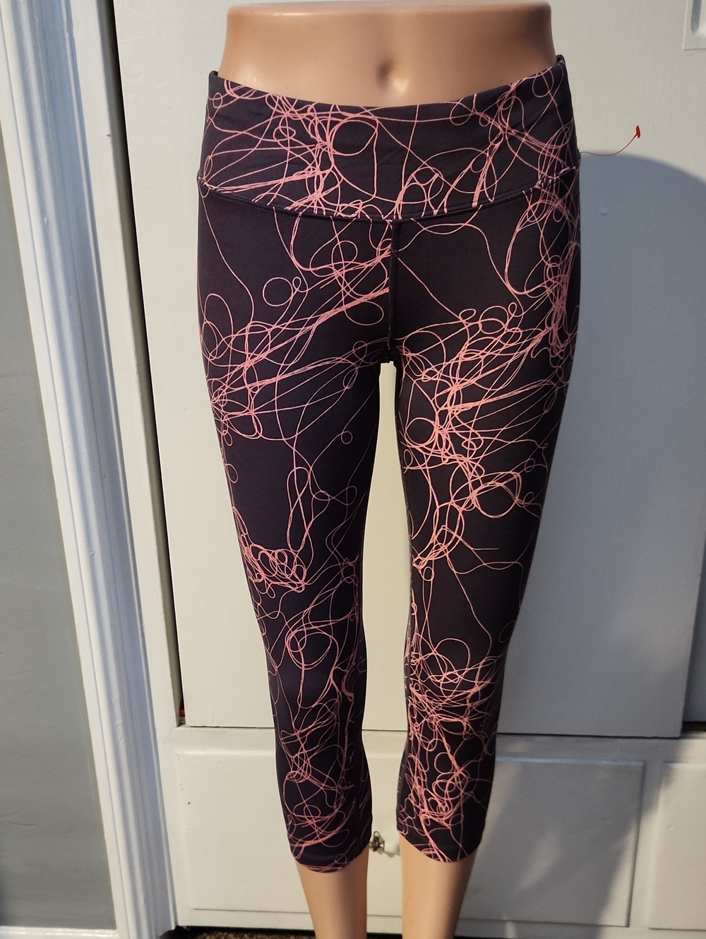 Calvin Klein Black Crop Leggings with Pink Abstract Lines